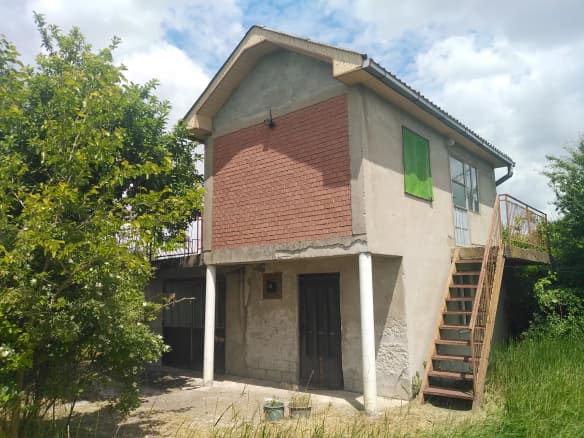 Vikendica 40 m² + plac 1000 m², Nakučani, Šabac