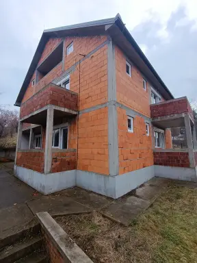 Kuća 333 m², Vrdnik, fotografija 1