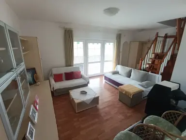 Kuća 100 m², Glušci, Bogatić, fotografija 4