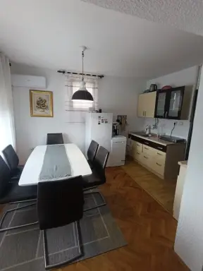 Kuća 320 m², Varna, Šabac, fotografija 5
