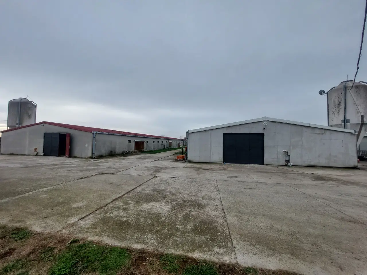 Proizvodni pogon 3000 m², Obrenovac opština, Beograd, fotografija 1