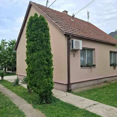 Kuća 158 m² + plac 530 m² – Centar, Šabac