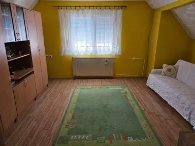 Kuća 210 m² + plac 340 m² – Živinarnik, Šabac