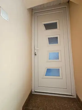 Kuća 210 m² + plac 340 m² – Živinarnik, Šabac