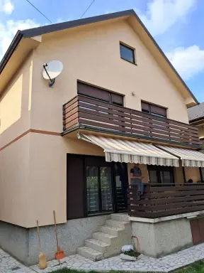 Kuća 282 m² + plac 312 m² – Trkalište, Šabac