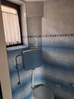 Kuća 282 m² + plac 312 m² – Trkalište, Šabac