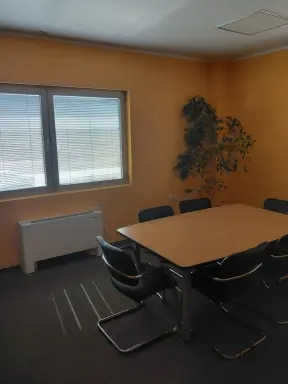 Poslovna zgrada 1480 m² – Majur, Šabac