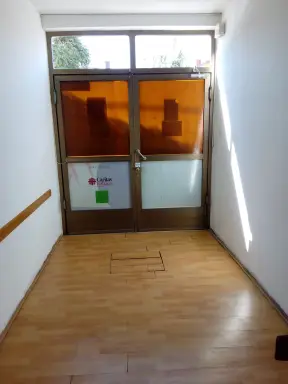 Poslovno stambeni objekat u centru