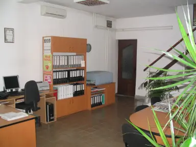 Poslovno stambeni objekat u centru