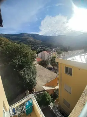 Kuća u Crnoj Gori – mesto Buljarice