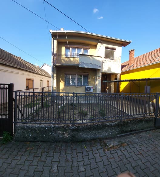 Kuća 172 m² + plac 332 m², Šabac