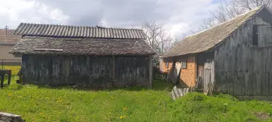 Kuća 85 m² + plac 25700 m² – Pejinović, Vladimirci