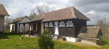 Kuća 85 m² + plac 25700 m² – Pejinović, Vladimirci