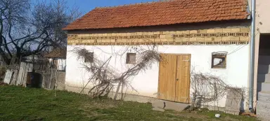 Dve kuće 273 m² + plac 2138 m² – Štitar, Šabac