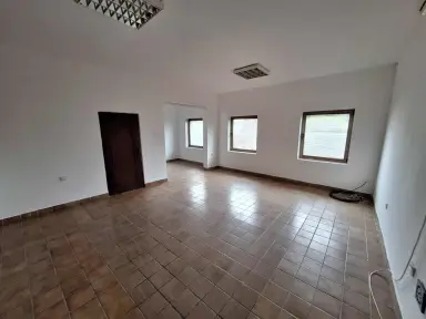 Stambeno-poslovni kompleks 315 m² + plac 295 m² – Centar, Šabac