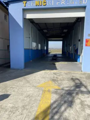 Poslovni objekat 212 m² + plac 1873 m² – Hrtkovci, Ruma