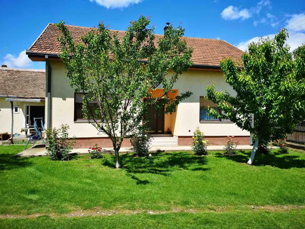 Kuća 200 m² + plac 3608 m² – Crna Bara, Bogatić