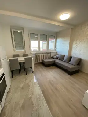 Stan 40 m² – Bare, Šabac