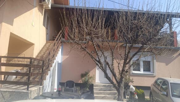 Kuća, plac 546 m², Čavić, Šabac