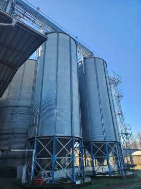 Silosi sa pratećim objektima 1027 m² – Šabac