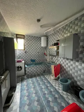 Kuća 222 m² + plac 1200 m² – Kasarske Livade, Šabac