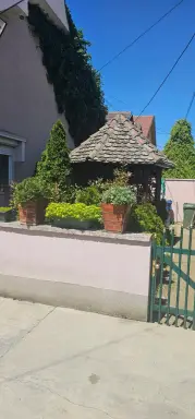 Dve kuće 207 m² + plac 450 m² – Kamenjak, Šabac