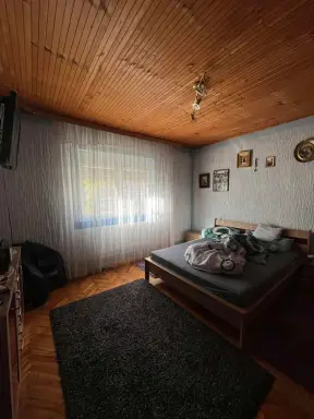Dve kuće 335 m² + plac 420 m² – Kamenjak, Šabac