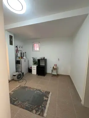 Dve kuće 335 m² + plac 420 m² – Kamenjak, Šabac