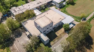 Nekretnina 1068 m² – Zemun Polje, Beograd