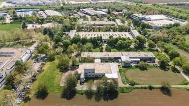 Nekretnina 1068 m² – Zemun Polje, Beograd