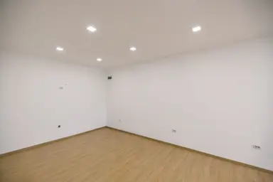 Nekretnina 1068 m² – Zemun Polje, Beograd
