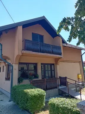 Kuća 162 m² – Živinarnik, Šabac